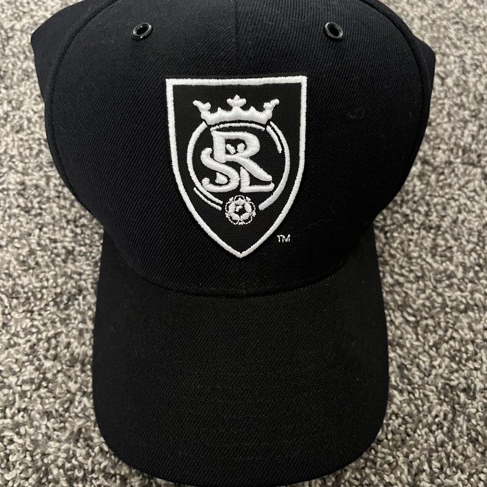 Real Salt Lake - Mitchell’s & Ness Black Hat - Size 7 3/8